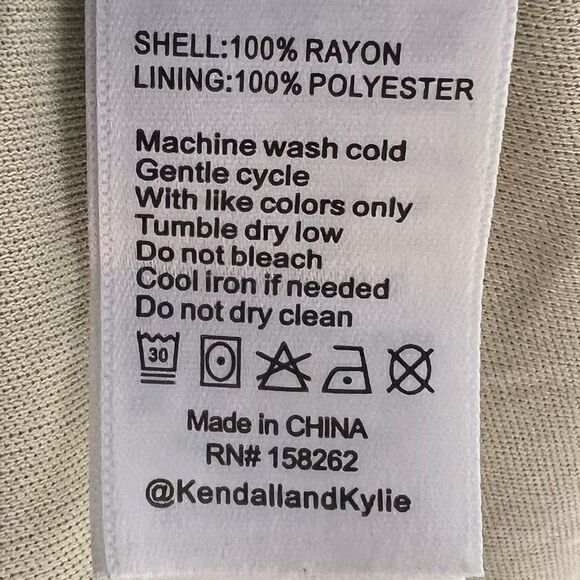 Kendall + Kylie Ditzy Floral Elastic Ruched Waist Ruffle Flirty‎ Mini Skirt - Picture 8 of 12